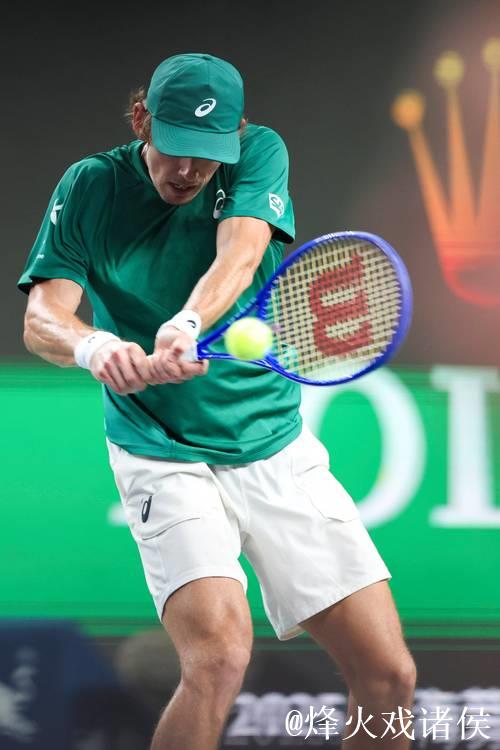 上海大师赛梅德维德夫赢开门红 鲁德首战爆冷出局