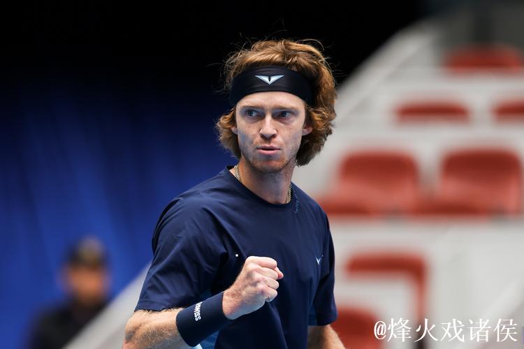 中网男单第4日阿尔卡拉斯进8强 卢布列夫比赛取消